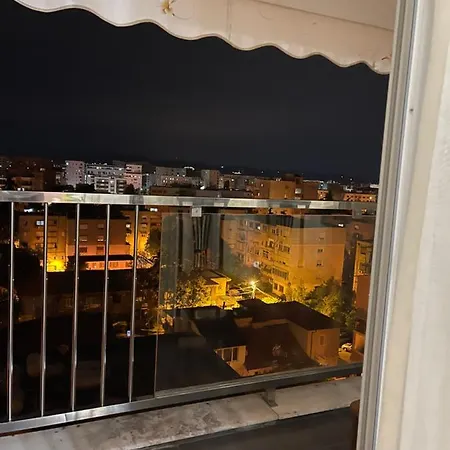 Apartment Square In Kava *